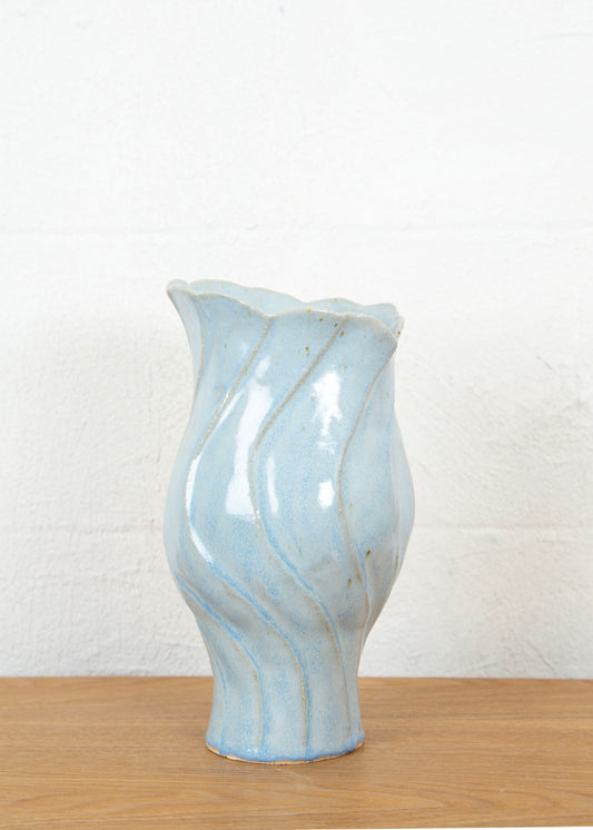 AOI TORI VASE