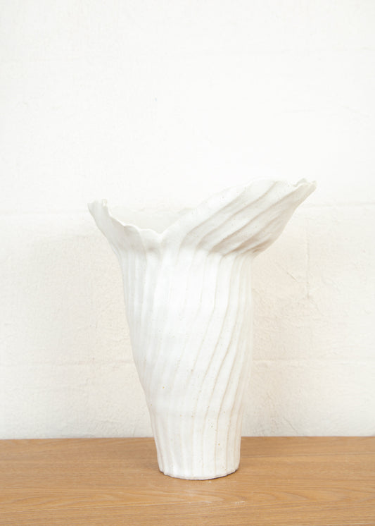 NAOKI VASE